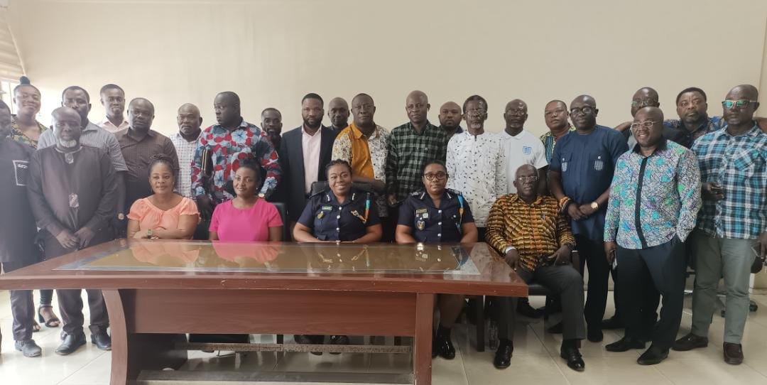 Executive of CADEG in a group photograph with the Tema Customs Division of the Ghana Revenue Authority