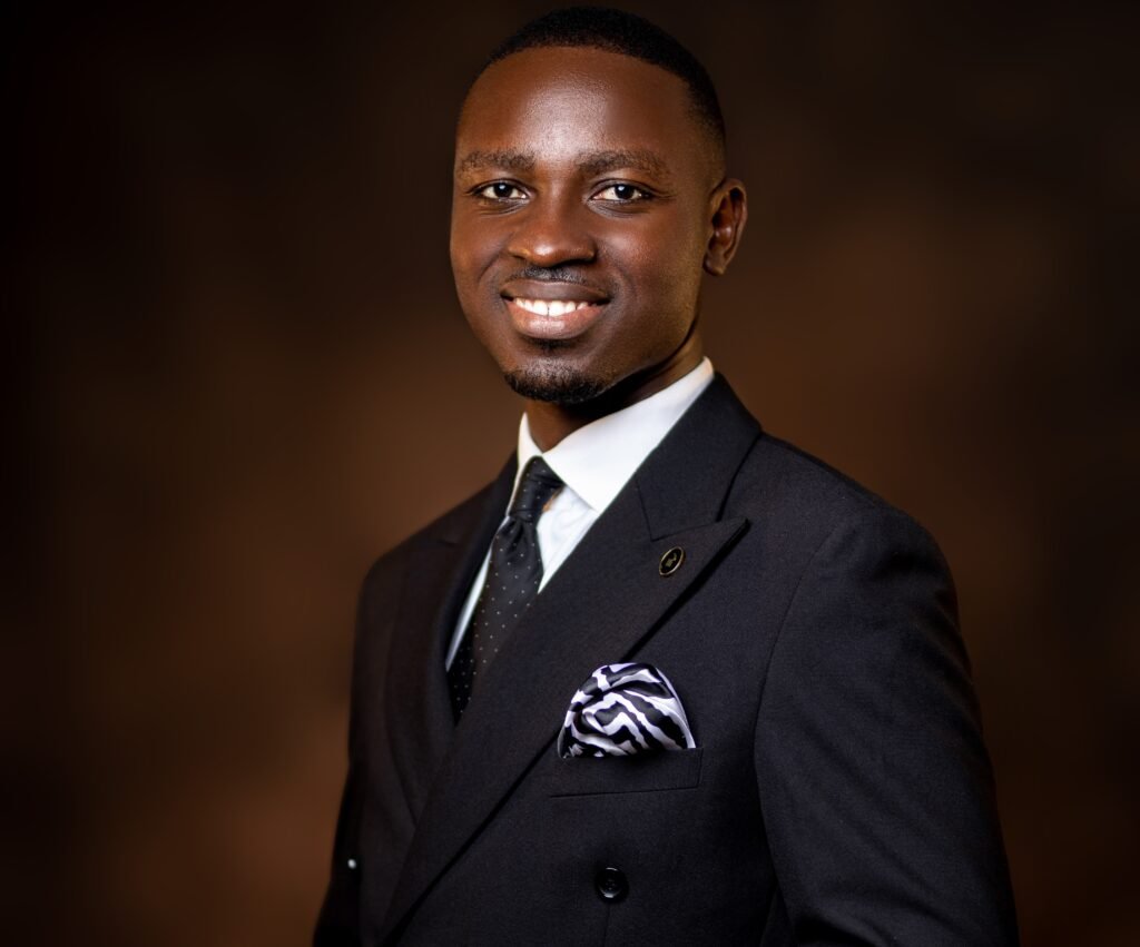 Obiri oficial potrait